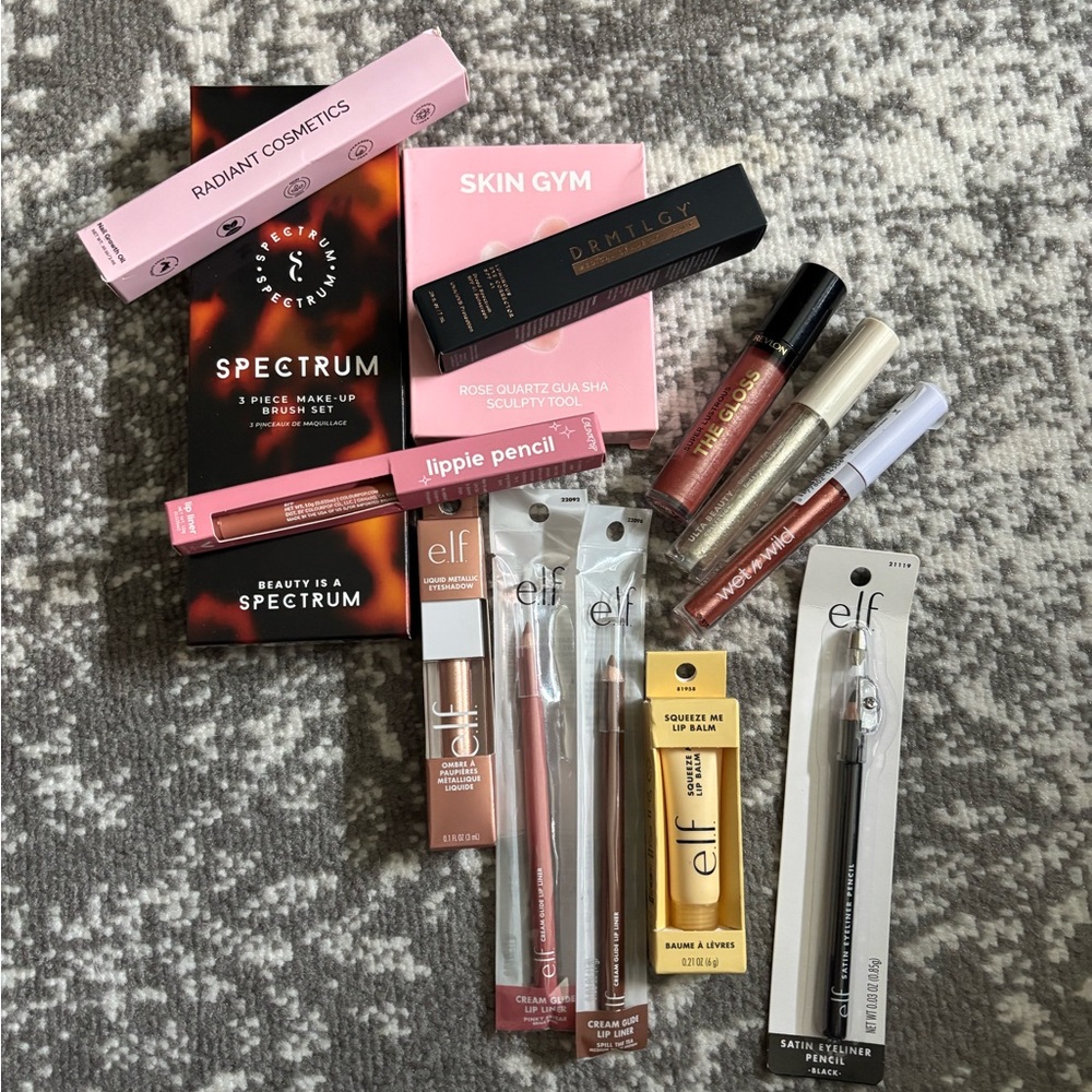 🆕 Makeup Bundle